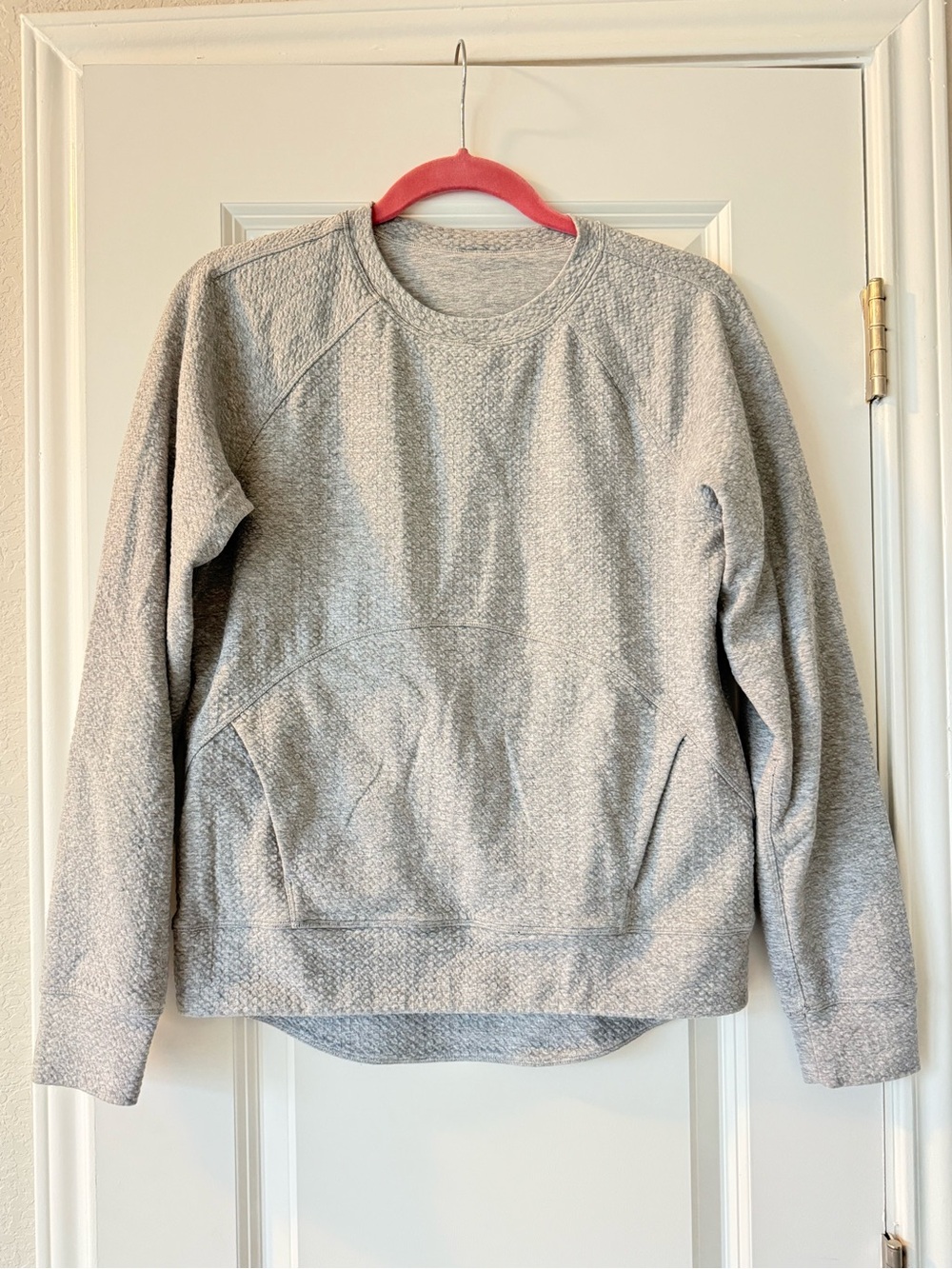 Lululemon gray textured sweatshirt crewneck, Small